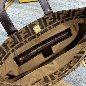 FENDI Улучшенная версия с золотой застежкой Очень популярная вин