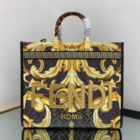 FENDI Совместная коллекция с полной печатью F. Я бы назвала ее с