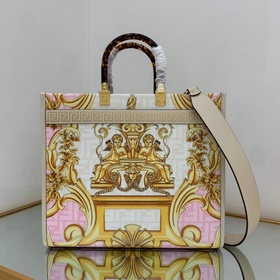 FENDI Коллекция Я бы назвала это самым сильным совместным проект