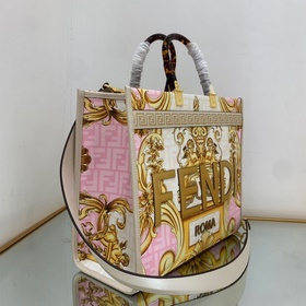 FENDI Коллекция Я бы назвала это самым сильным совместным проект