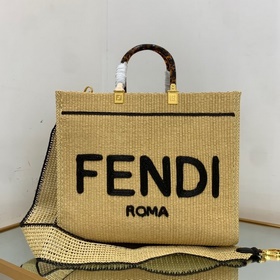 FENDI Черный Сумка из соломы с ручкой Ручно плетеная сумка-тоут 