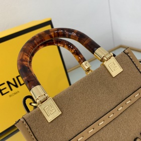 FENDI Мини-сумка через плечо из кожи черепахового цвета Милая Св