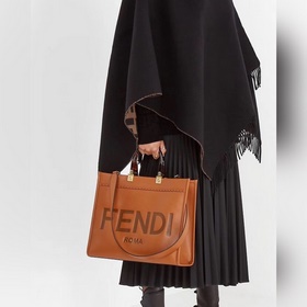 FENDI Карамель Маленькая сумка сумка-тоут «Солнечный рукав» Амбр