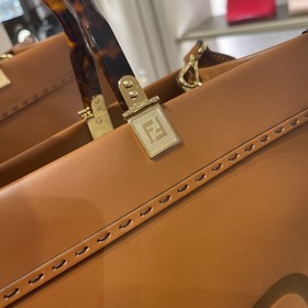 FENDI Карамель Маленькая сумка сумка-тоут «Солнечный рукав» Амбр