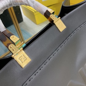 Сумка FENDI Большая Черный Средний размер Ручки с перфорацией Тв