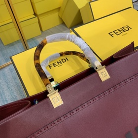 Сумка FENDI Большая Бежевый Средний размер Ручки с перфорацией Т