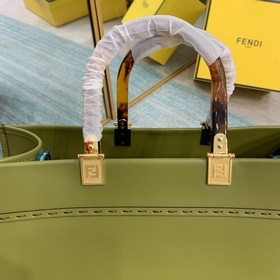 Сумка FENDI Новая модель Большая сумка с двумя ручками Твердый о