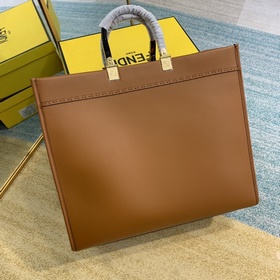 Сумка FENDI Большая Карамельный Средний размер Ручки с загнутыми
