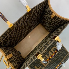 FENDI Совместная коллекция Официальный сайт Новая сумка с узором