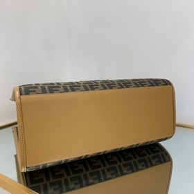 FENDI Совместная коллекция Официальный сайт Новая сумка с узором