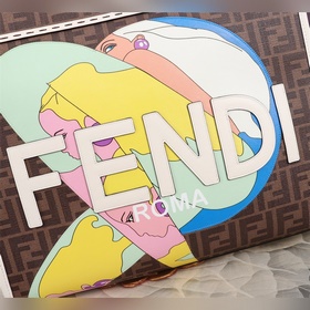 Сумка FENDI Сумка с моднымиллюстрациями художников из весенне-ле