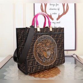 Сумка FENDI Маленькая сумка  Сумка-тоут «Sunny Handle» Простой 