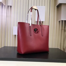 FENDI 【SHOG ЛОГОТИП】 Очень вместительная сумка из телячьей кожи 