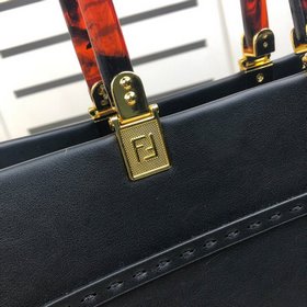 FENDI TOTE сумка «Солнечный рукав» Простой дизайн с логотипом из 