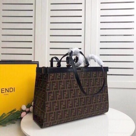 Средняя сумка FENDI Peekaboo X-Tote С внутренними карманами фирме