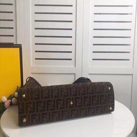 Средняя сумка FENDI Peekaboo X-Tote С внутренними карманами фирме