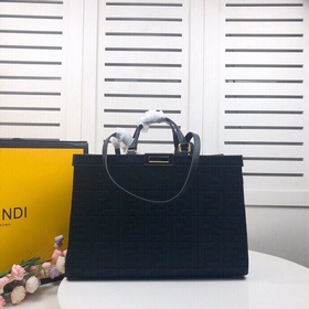 Средняя сумка FENDI Peekaboo X-Tote С внутренними карманами фирме