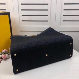 Средняя сумка FENDI Peekaboo X-Tote С внутренними карманами фирме