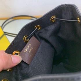 FENDI Плетеный мешок Сумка-ведро из соломы с высокой эстетическо