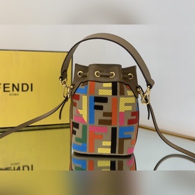 FENDI  Мини-сумка-бакет из кожи первого слоя фланелевый коричне
