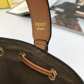 FENDI Сумка-ведро Mon Tresor Размеры 12*18*10 см, новейшая модел