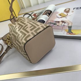 FENDI Mon Tresor сумка-ведро Размеры 12*18*10 см, новейшая модел