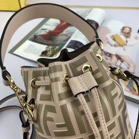FENDI Mon Tresor сумка-ведро Размеры 12*18*10 см, новейшая модел