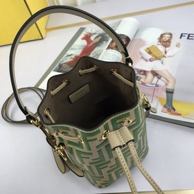 FENDI Mon Tresor сумка-ведро Размеры 12*18*10 см, новейшая модел