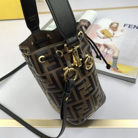 FENDI Сумка-ведро Mon Tresor Размеры 12*18*10 см, новейшая модел