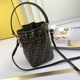 FENDI Сумка-ведро Mon Tresor Размеры 12*18*10 см, новейшая модел