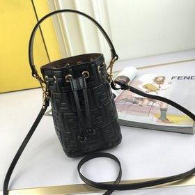 FENDI Сумка-ведро Mon Tresor Размеры 12*18*10 см, новейшая модел