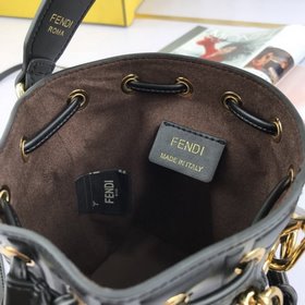 FENDI Сумка-ведро Mon Tresor Размеры 12*18*10 см, новейшая модел