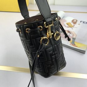 FENDI Сумка-ведро Mon Tresor Размеры 12*18*10 см, новейшая модел
