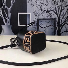 FENDI Мини-сумка с тиснением из кожи бычка, излюбленная модель Ва