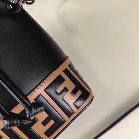 FENDI Мини-сумка с тиснением из кожи бычка, излюбленная модель Ва