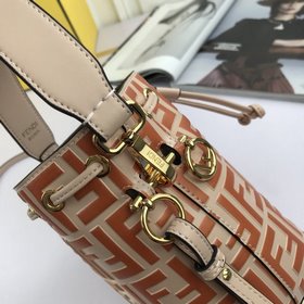 FENDI Сумка-ведро Mon Tresor Размеры 12*18*10 см, новейшая модел