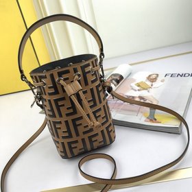 FENDI Сумка-ведро Mon Tresor Размеры 12*18*10 см, новейшая моде