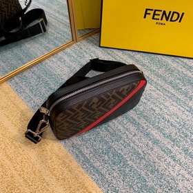 FENDI Компактная сумка через плечо с застежкой-молнией Регулируе