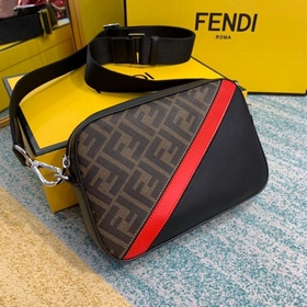 FENDI Компактная сумка через плечо с застежкой-молнией Регулируе