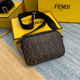 FENDI Компактная сумка через плечо с застежкой-молнией Регулируе