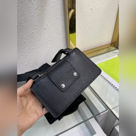 FENDI импортная кожа верхнего слоя, детали, небольшой рюкзак для 