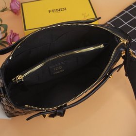 FENDI By The Way подушка-сумка Модель： 8809 Светло-коричневый и 