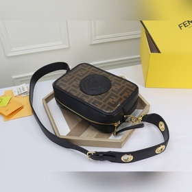FENDI Новейшая сумка для фотоаппарата Компактная сумка через плеч