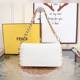 FENDI одноплечевая сумка. Самая популярная сумка среди модников –