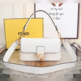 FENDI одноплечевая сумка. Самая популярная сумка среди модников –