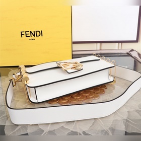 FENDI одноплечевая сумка. Самая популярная сумка среди модников –