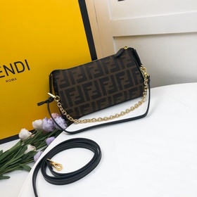 FENDI Сумка-батон с классическим принтом, подержанная. Самая поп