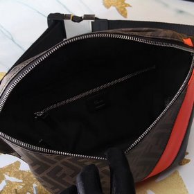 FENDI Поясная сумка с застежкой-молнией и сумка через плечо с рег