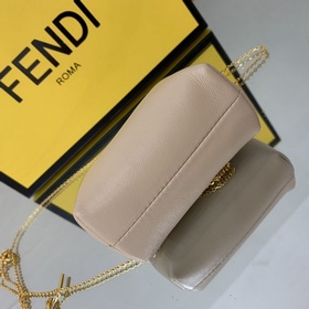 FENDI Мини-размер, светло-розовый Новая модель First Под руковод