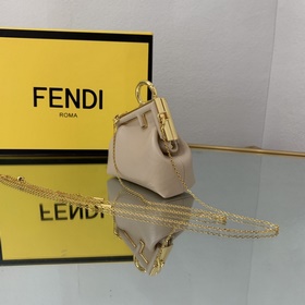 FENDI Мини-размер, светло-розовый Новая модель First Под руковод